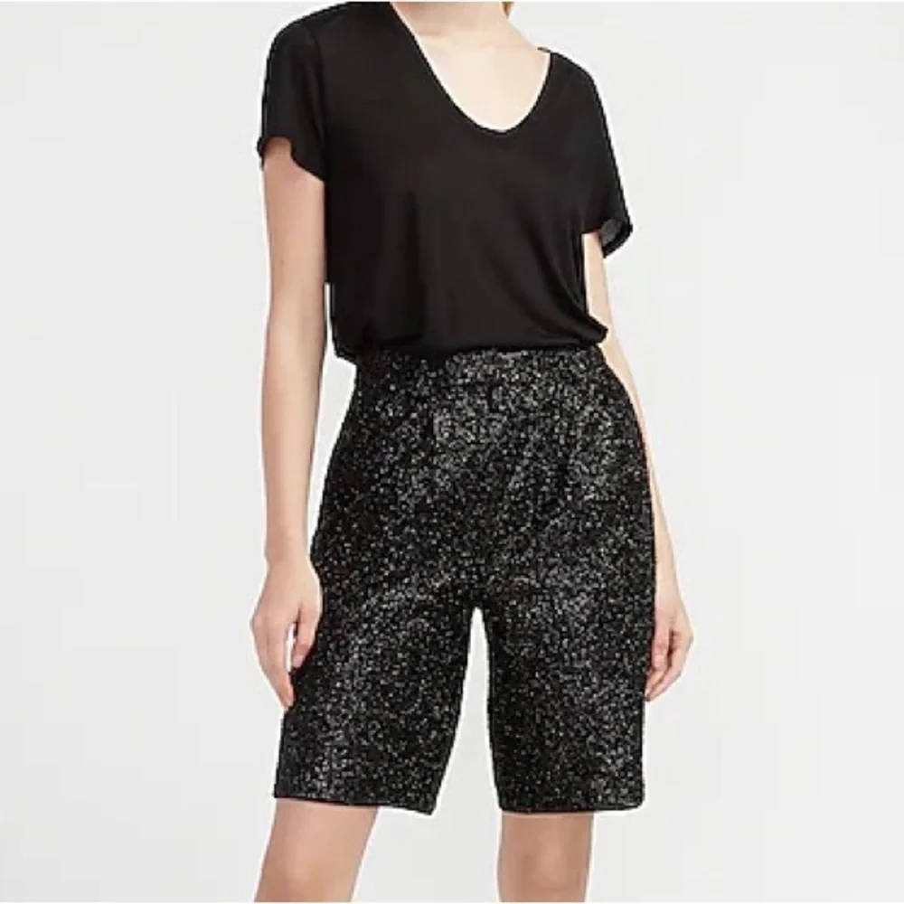 NWT EXPRESS High Waisted Sequin Bermuda Shorts SZ-2 BLACK